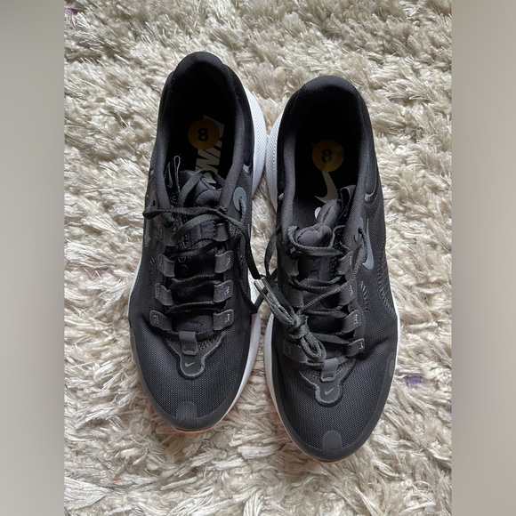 Women's React Escape Run Shoe - Picture 5 of 10